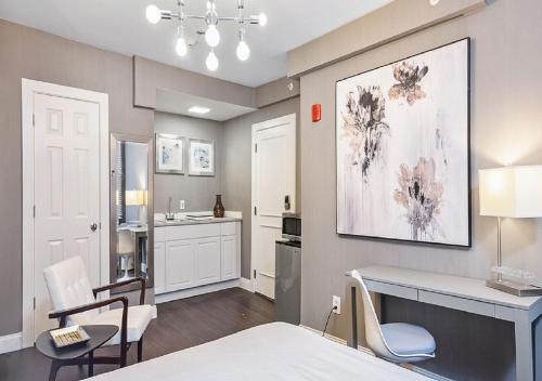 Suites At 143 Arlington Street - image 3