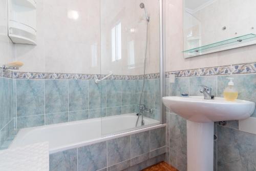 Few meters from La Mata beach, top-floor with big terrace