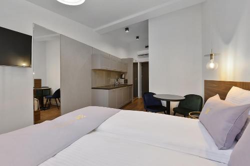 Aparthotel Krzywa Kamienica - image 2