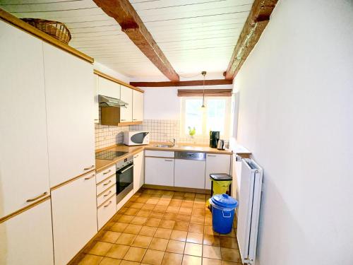 virtuve, Reetdachkate in Neukirchen (Schleswig-Holstein)