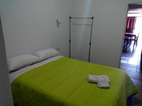 One-Bedroom Apartment image 1
