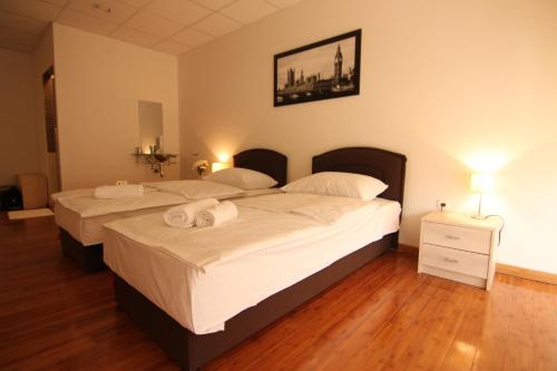 Rooms XXL - main image