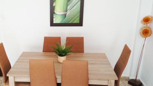  APARTAMENTO VILLA DE ROTA - VISTA MAR, 135m2, Terraza, SAT TV y más in Rota