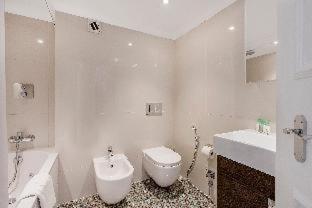 Mayfair House - image 9