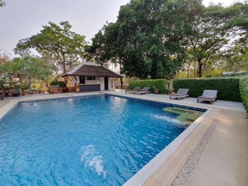 Swimming pool, Tharaburi Resort Sukhothai in Sukhothai