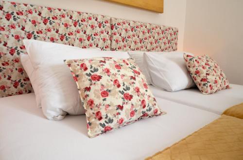 Studio Apartment image 10