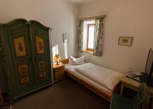 Landhaus Griessee 3.4km von Pittenhart entfernt