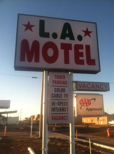 LA Motel Claude