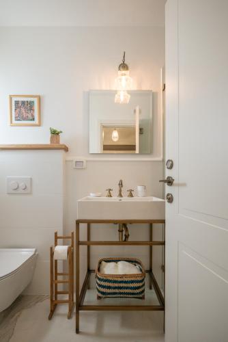 Two-Bedroom Apartment image 3