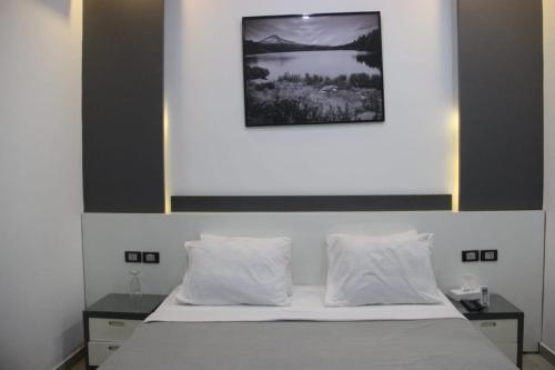 Azar Boutique Hotel - image 5