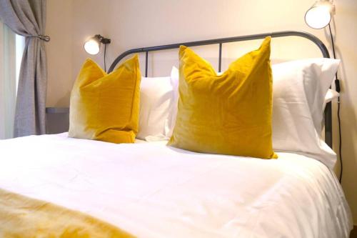 Luxury Apartment In The Heart Of Saltaire, Shipley, West Yorkshire