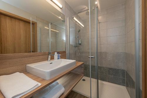 ADORO Aparthotel 9.1km von Lichtenau entfernt