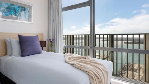 Auckland Harbour Suites