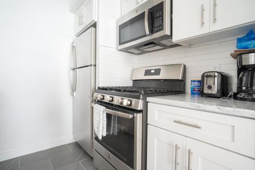 Apartments on Upper East Side 30 Day Stays - image 8