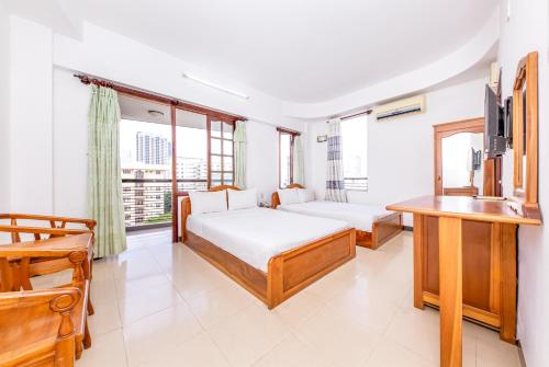 2 double beds