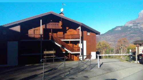 St Gervais, Home With A View; 3 Beds, Pkg, Central - Location saisonnière - Saint-Gervais-les-Bains