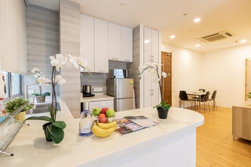 2 bedrooms, 3 beds