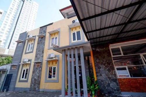 Pintu masuk, Hotel O Solo Point Guest House Syariah in Laweyan