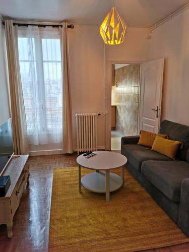 Studio bien placé pour visiter Paris