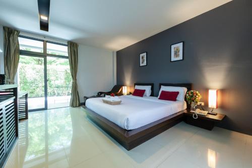 1 queen bed