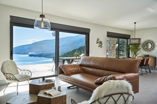 Shades of blue in 시로피가도