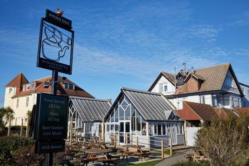 The Spyglass & Kettle by Greene King Inns - image 9