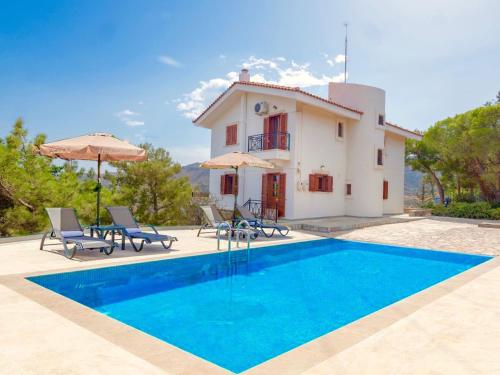  Villa Aura Pine in Agia Pelagia