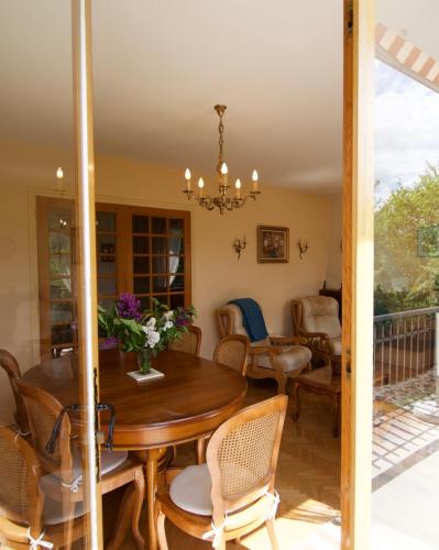 Maison de Famille a 400m du lac d Annecy by Locationlacannecy cottage Chaparon