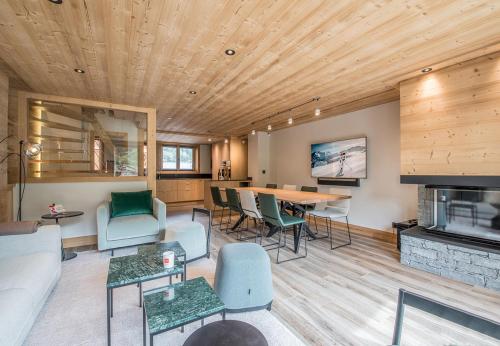 Magnifique chalet refait à neuf Méribel by Locationlacannecy gîte à louer Meribel Mottaret