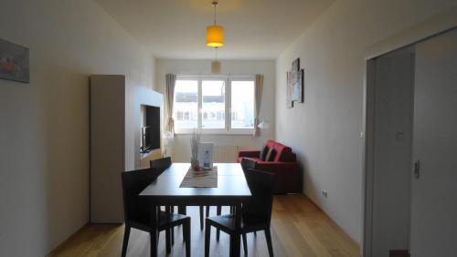 Kinski Apartment Downtown