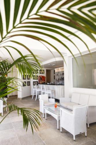 Excelsior Palace Hotel - image 7