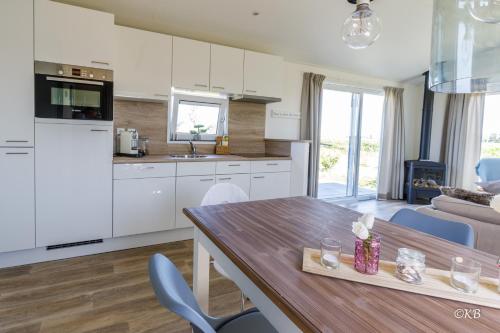 keuken, Vakantiepark Zijpersluis in Burgerbrug