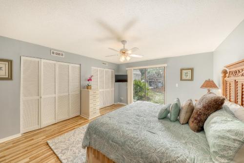 4 Bed 2 Bath Apartment in Queens Grant Villas - image 9
