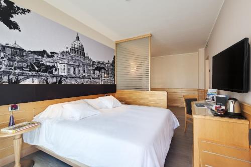 Occidental Aran Park - image 11