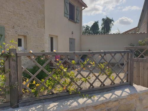 Les Petits Cerisiers gîte à louer Poitou-Charentes