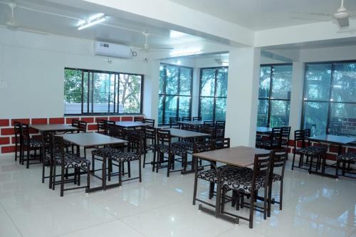 Restorāns, Rutu's Holiday's Resort in Panhala