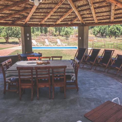 ผับ/เลาจน์, Ecoposada El Mercedario in บาร์เรอัล