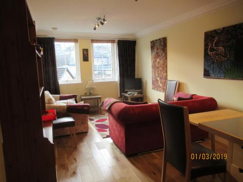Pamela's Apartment, Edinburgh, Edinburgh and the Lothians