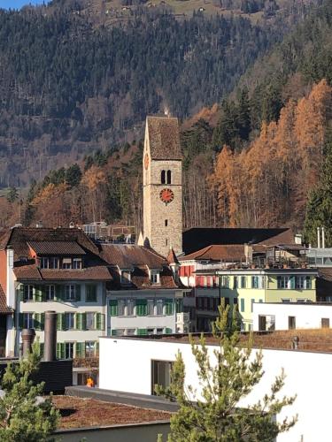 City Center Apartment with Mountain View