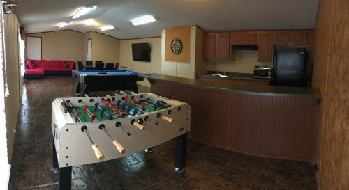 Oasis Lodge - main image