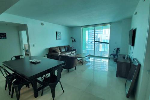 Luxury Penthouse Brickell 3 Bedrooms Free Parking