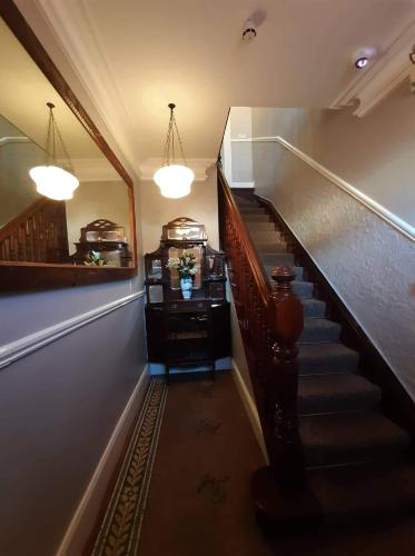 JBs Bar & Guest Accommodation in Кілкенні