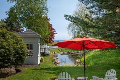 สวน, Glen Cove Inn & Suites Rockport in ร็อกพอร์ท (ME)