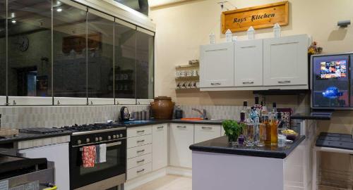 3 bedroom Villa Eleyjo with stunning private pool Aphrodite Hills Resort - image 5