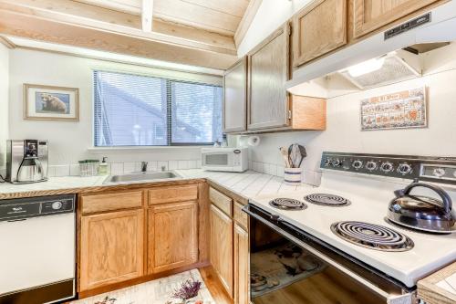 Northstar Condo in the Trees - image 6