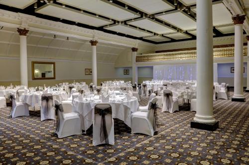 Crown & Mitre Hotel; Sure Hotel Collection by Best Western - image 9