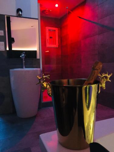 AMO'HOTE Suite elegance & Spa