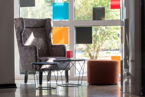 Ramada by Wyndham Hannover - image 9