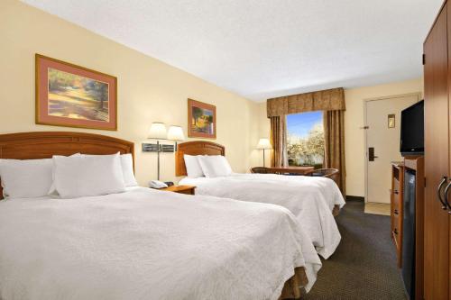 Howard Johnson by Wyndham Greensboro Near the Coliseum in Greensboro, USA