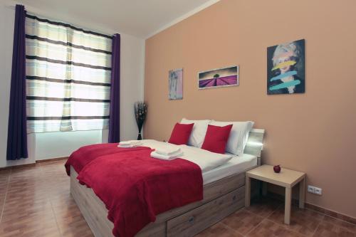 Smeralova apartments 102/B